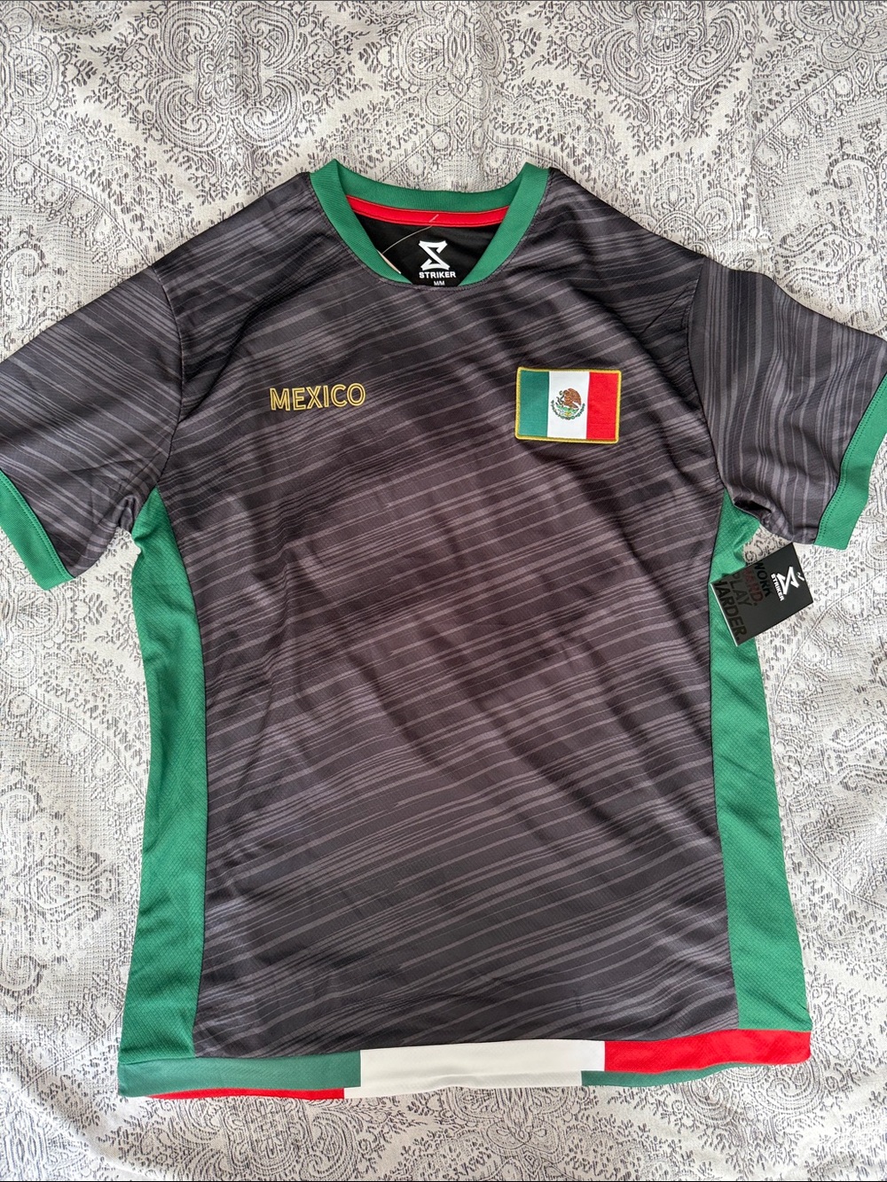 Mexico Soccer Jersey with Flag Patch - Green & Gray - Medium